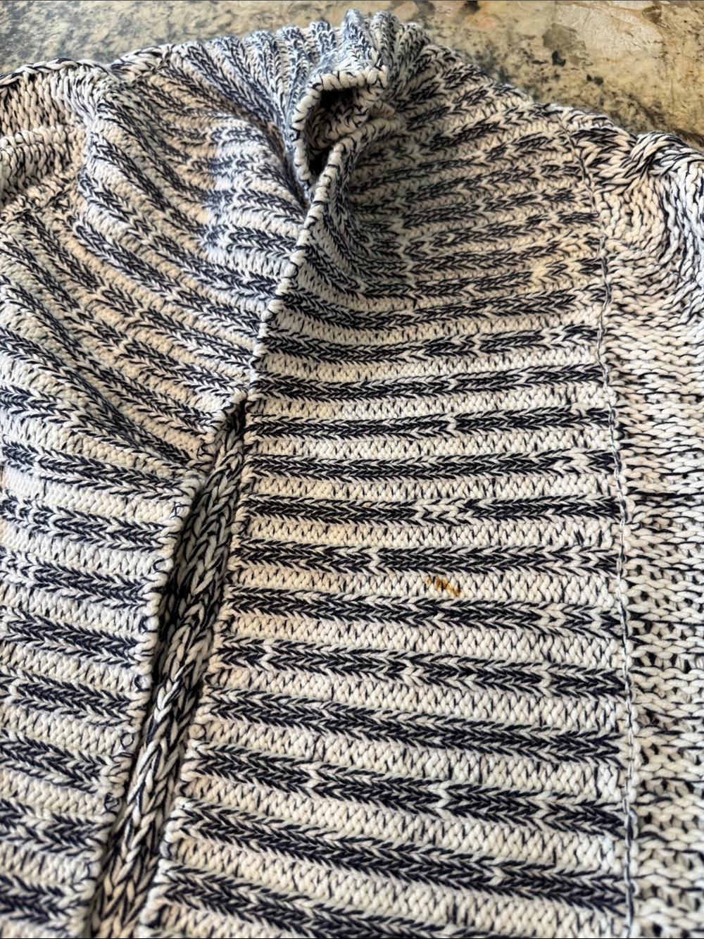 GAP Navy & White Chunky Knit Cardigan - Picture 3 of 4